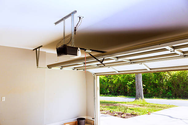 Top rated local Garage Door Panel Replacement specialists in Cedar Hill, MO